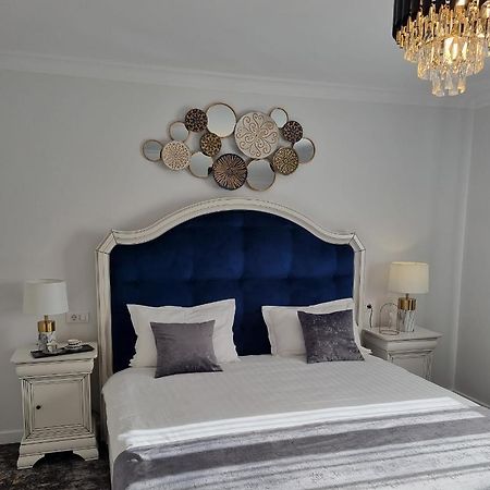 Tesa Boutique Hotel 티르구 네암트 외부 사진