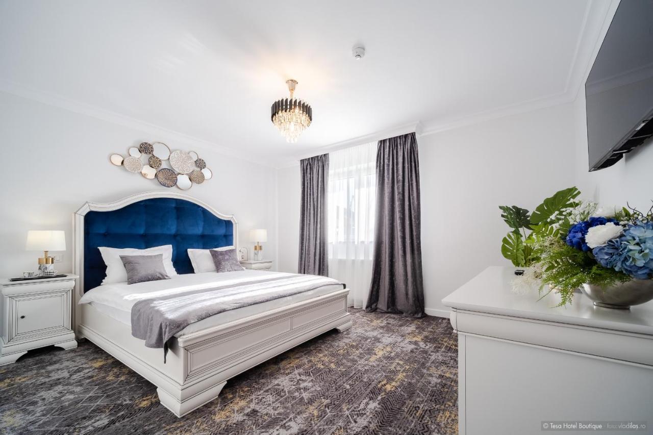 Tesa Boutique Hotel 티르구 네암트 외부 사진